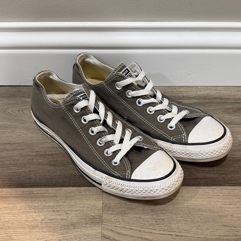 Converse Women's Gray Canvas Sneakers